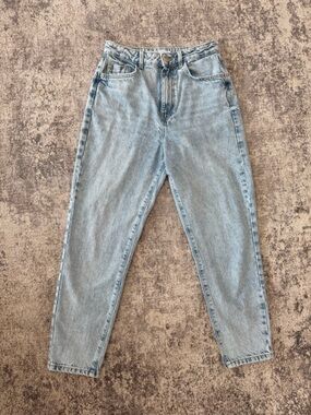 Zara Mom Jeans | Light Wash | High Rise | 100% Cotton | Size 6 | Straight Leg